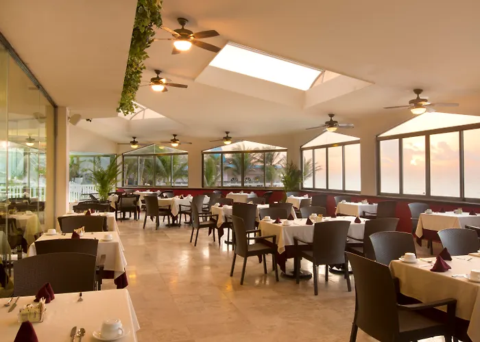 Ping pong hotels Golden Parnassus Resort & Spa (Adults Only)