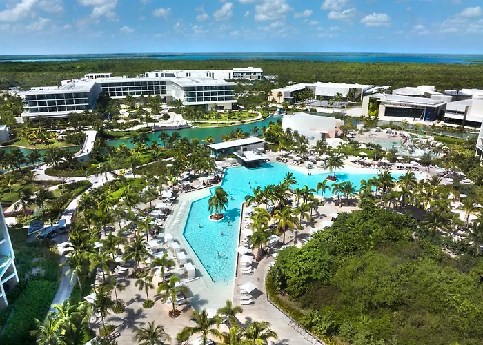 Grand Palladium Select Costa Mujeres